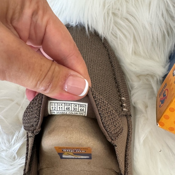 NWT Sketchers hands free slip ins, air cooled with memory foam - Picture 3 of 8